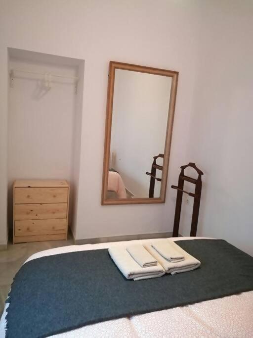C Palacio Parking Segun Disponibilidad Sevilla Buitenkant foto