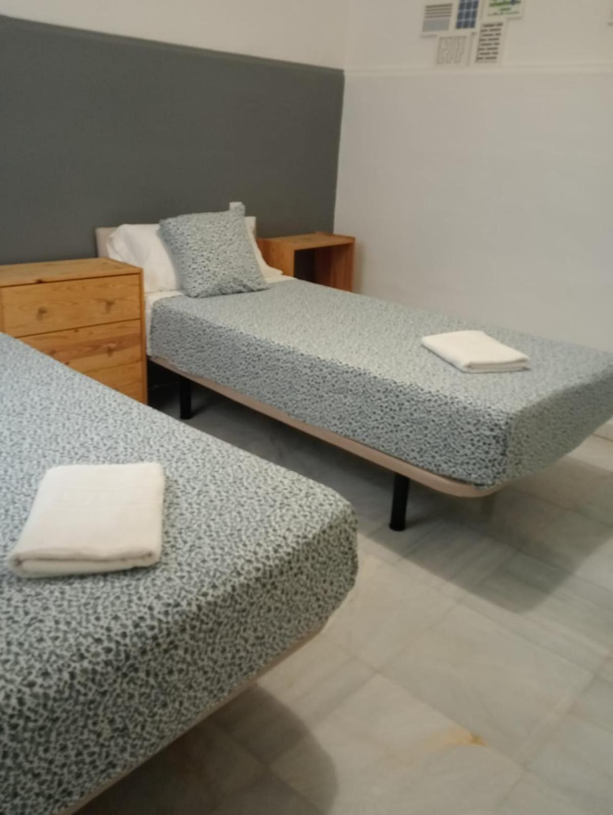 C Palacio Parking Segun Disponibilidad Sevilla Buitenkant foto
